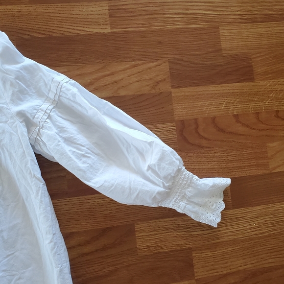 Share beauty vintage looking nightgown - Picture 8 of 14